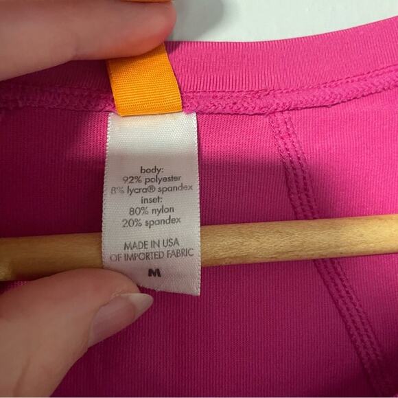 Lucy Activewear Vibrant Pink Long Sleeve Top size Medium Running Workout Top - Picture 4 of 5